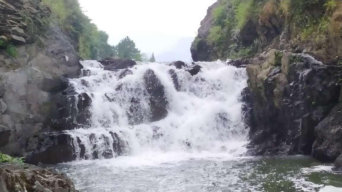 橘红色的鞋子搭配什么颜色的裤子游戏画面