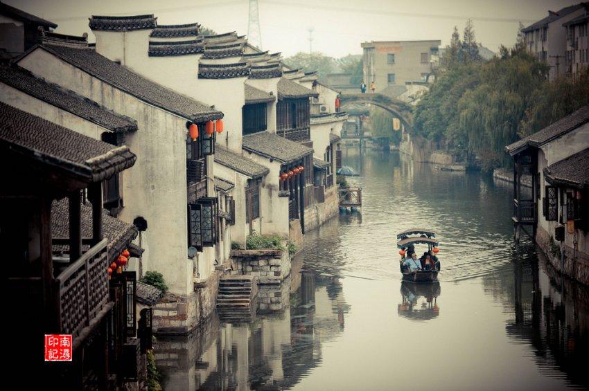 鸿坤瑞邦物业经营范围新增家具安装和维修服务